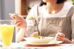 きれいに爪を伸ばすためにダイエットは禁物